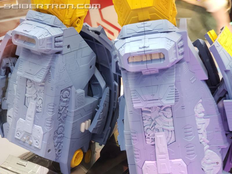 SDCC 2019: HasLab Transformers War for Cybertron Unicron - Transformers Event: 20190717 183341