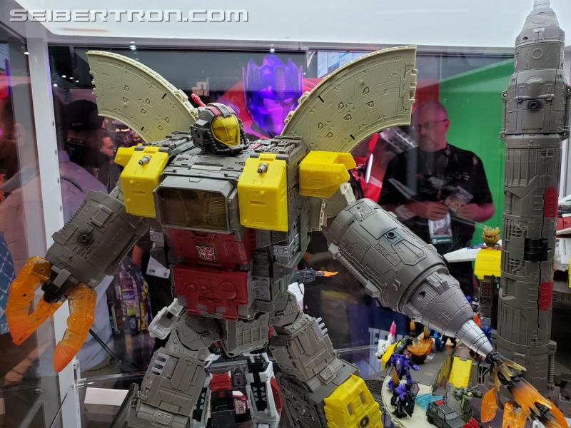 SDCC 2019: Transformers War for Cybertron SIEGE - Transformers Event: 20190717 184351