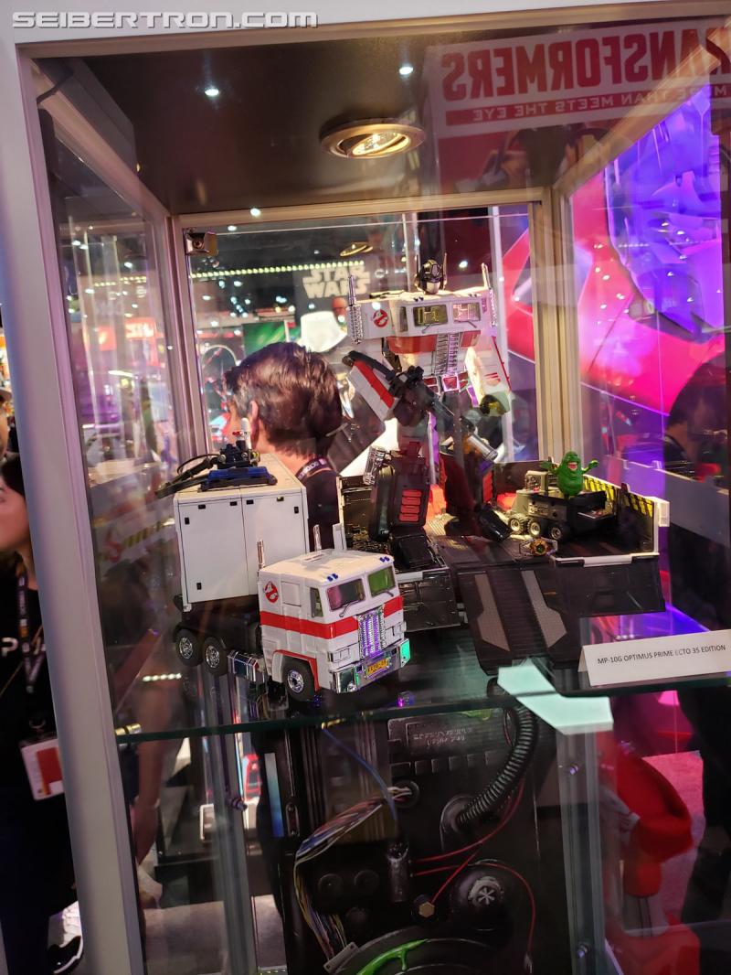 SDCC 2019: SDCC exclusive Transformers Ghostbusters MP-10G Optimus Prime - Transformers Event: 20190717 194553