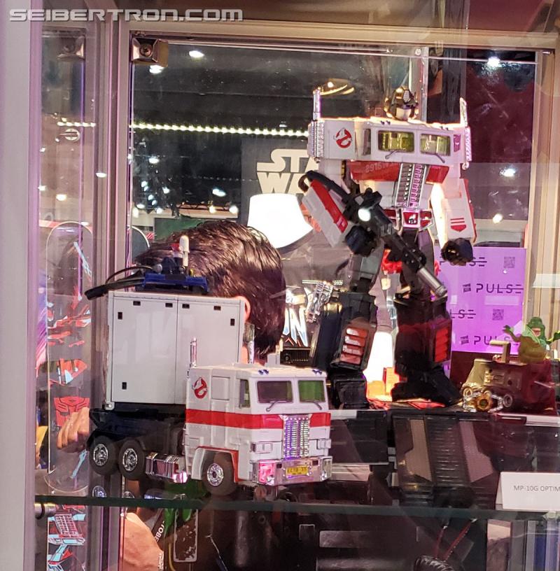 SDCC 2019: SDCC exclusive Transformers Ghostbusters MP-10G Optimus Prime - Transformers Event: 20190717 194602b