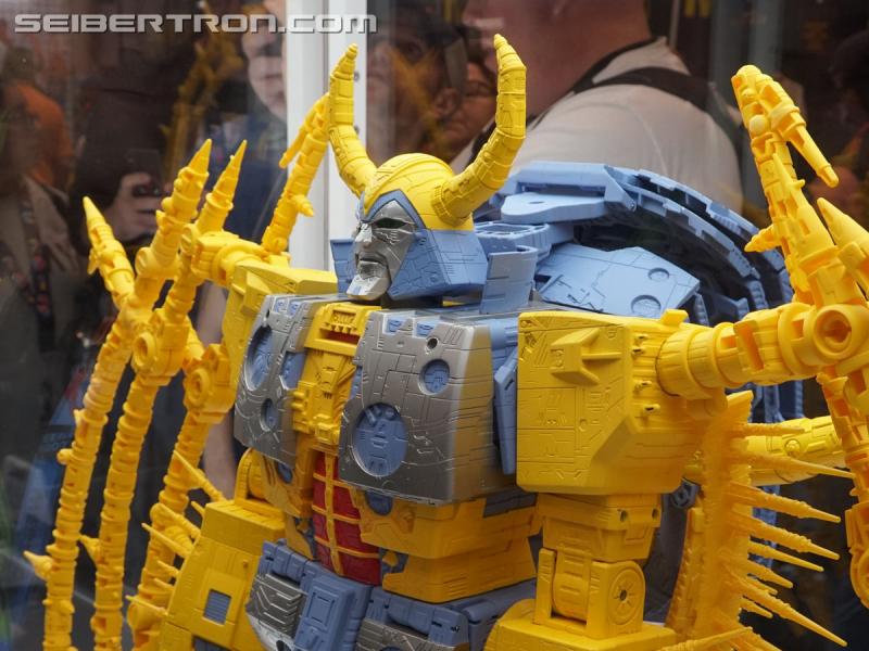 NYCC 2019: Transformers War for Cybertron Unicron - Transformers Event: DSC05378a