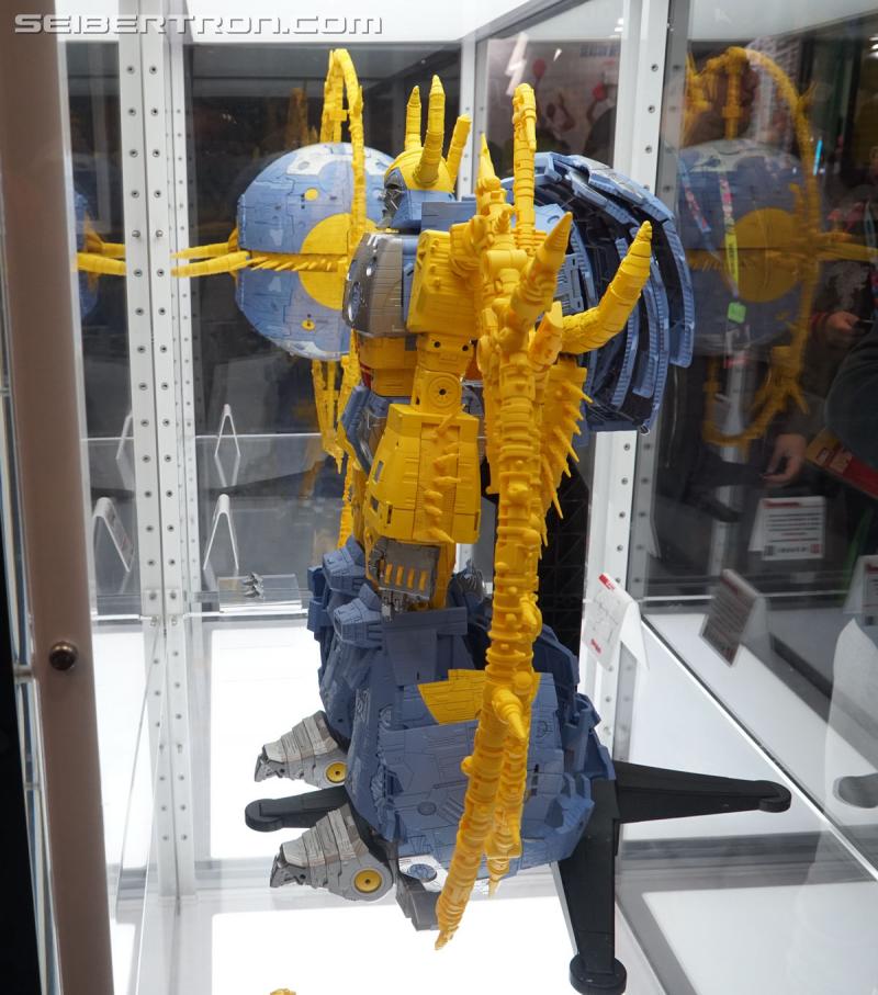 NYCC 2019: Transformers War for Cybertron Unicron - Transformers Event: DSC05410a
