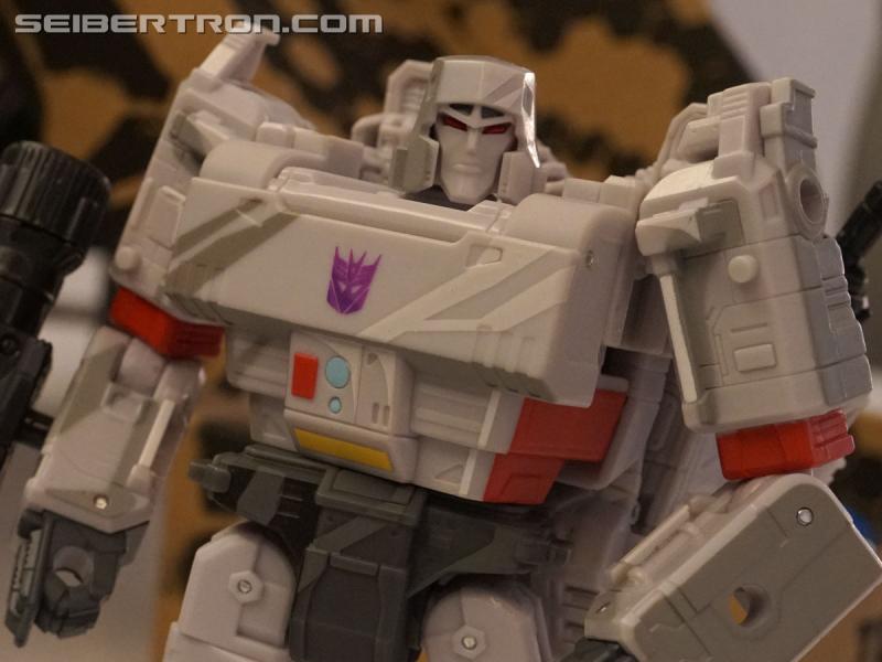 NYCC 2019: Generations Selects and 35th Anniversary reveals - Transformers Event: DSC05595a