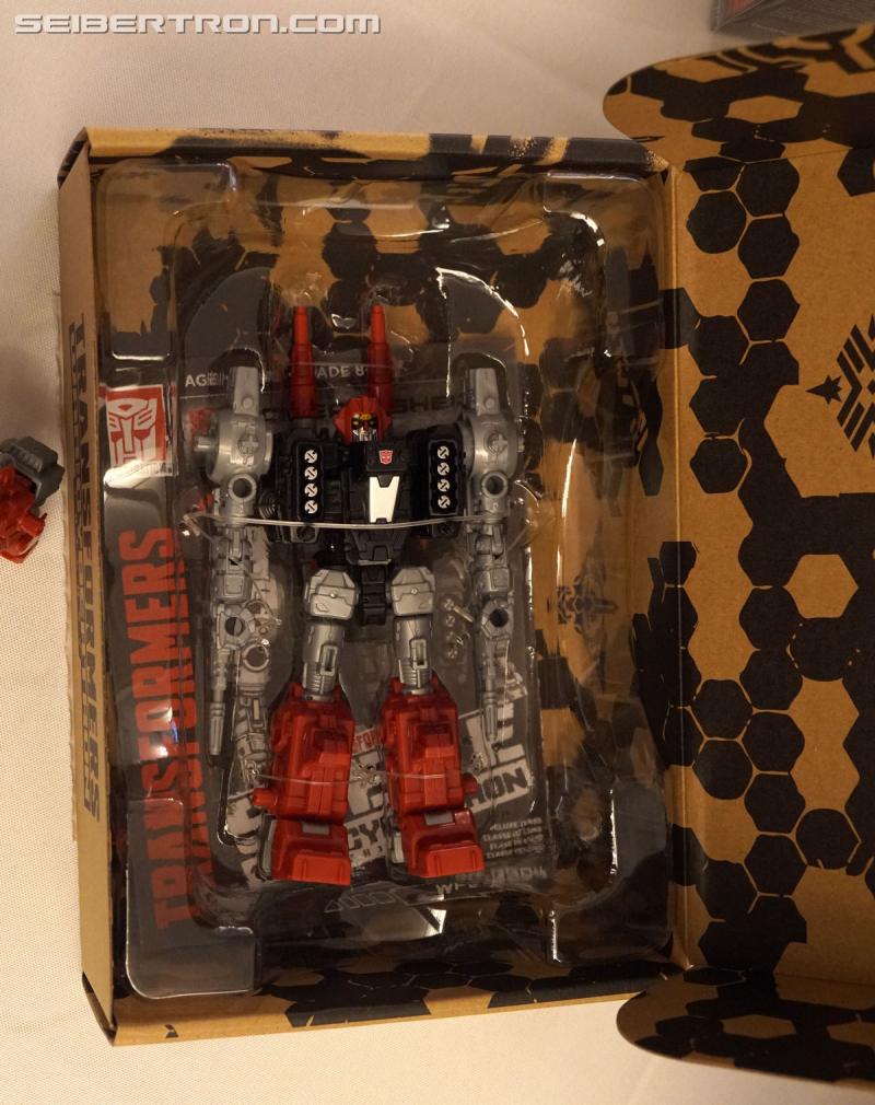 NYCC 2019: Generations Selects and 35th Anniversary reveals - Transformers Event: DSC05604