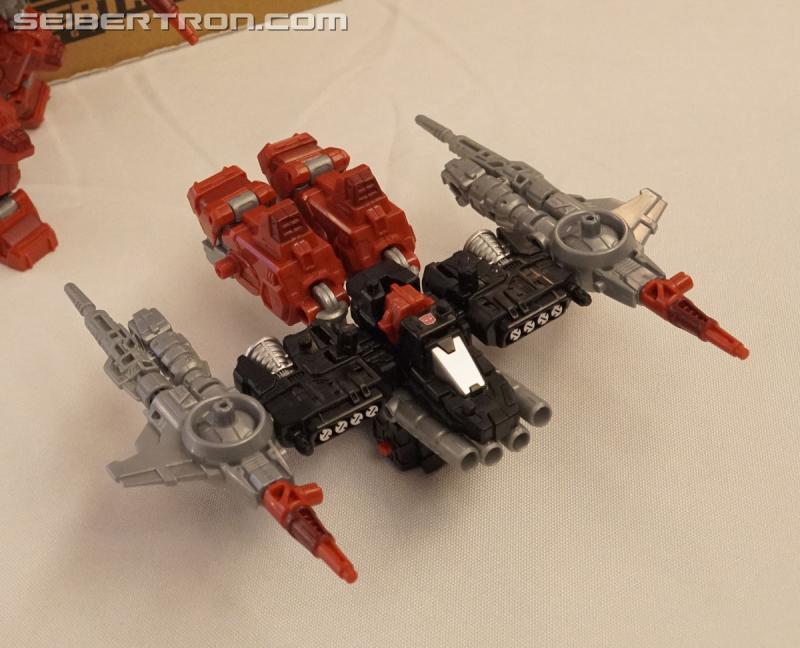 NYCC 2019: Generations Selects and 35th Anniversary reveals - Transformers Event: DSC05605b