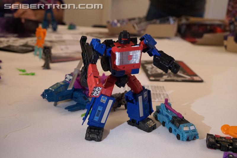 NYCC 2019: Unboxing of Fall 2019 Transformers WFC SIEGE products - Transformers Event: DSC05320