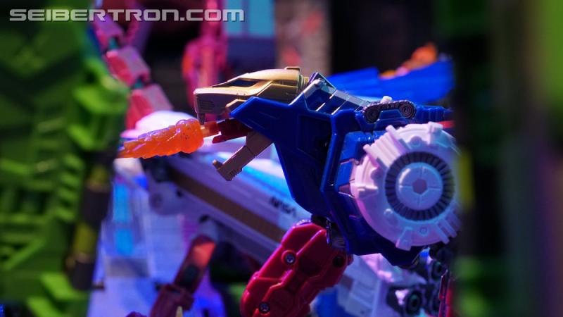 Toy Fair 2020: War for Cybertron Earthrise - Transformers Event: DSC06589