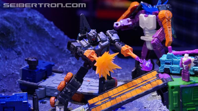 Toy Fair 2020: War for Cybertron Earthrise - Transformers Event: DSC06608
