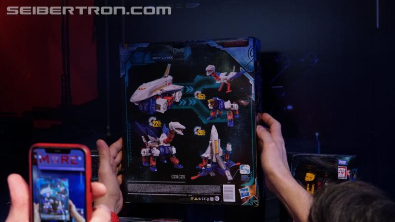 Toy Fair 2020: War for Cybertron Earthrise - Transformers Event: DSC06646