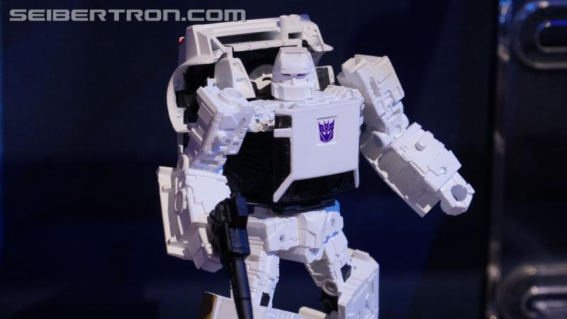 Toy Fair 2020: War for Cybertron Earthrise - Transformers Event: DSC06687