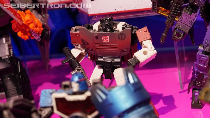 Toy Fair 2020: War for Cybertron Trilogy Netflix Series - Transformers Event: DSC06766