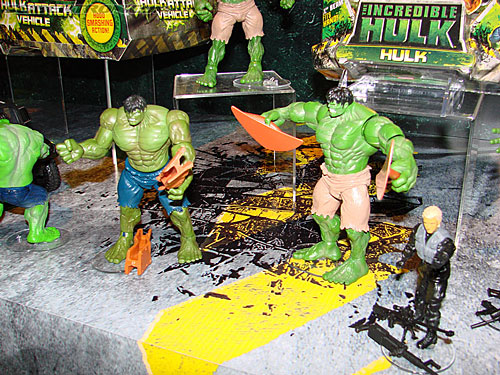 Toy Fair 2008: Hulk - Transformers Event: DSC04638