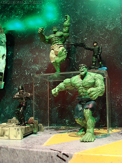 Toy Fair 2008: Hulk - Transformers Event: DSC04643