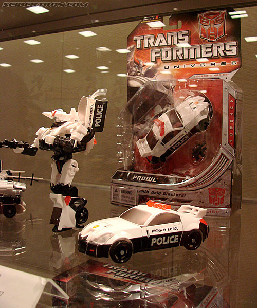 BotCon 2008: Transformers Universe (Classics 2.0) - Transformers Event: Universe039