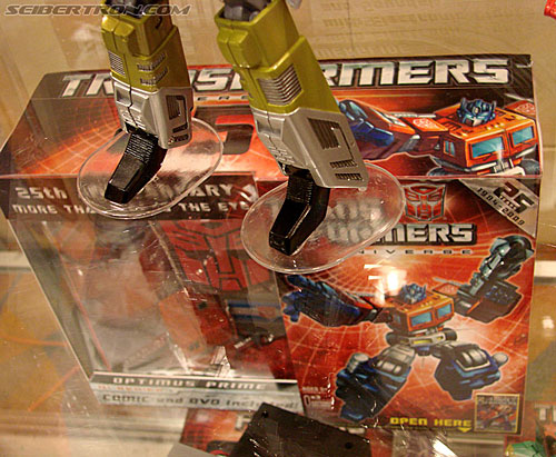 BotCon 2008: Transformers Universe (Classics 2.0) - Transformers Event: Universe085