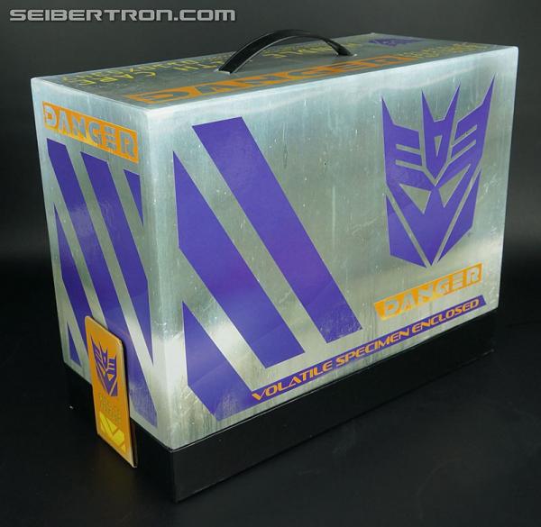 Transformers News: SDCC 2013 Shockwave's Lab Unboxing and Details