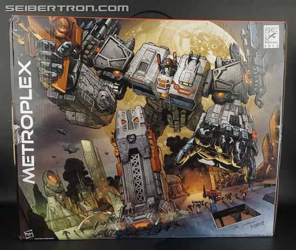 Transformers News: SDCC 2013 Metroplex Unboxing and New Details About Exclusive Set