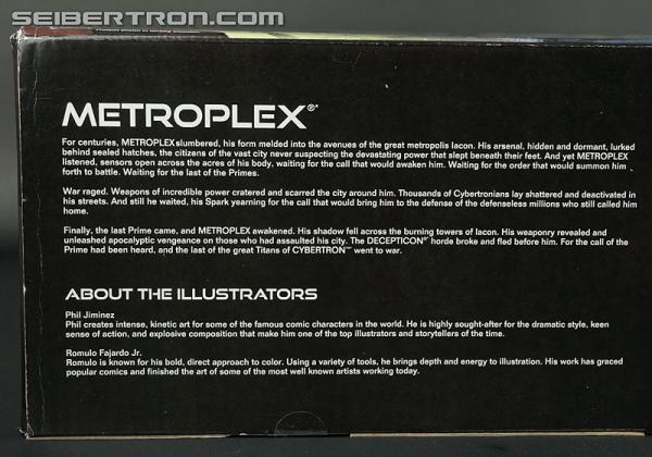 Transformers News: SDCC 2013 Metroplex Unboxing and New Details About Exclusive Set