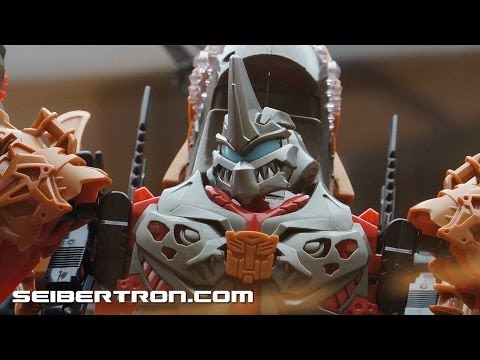 Botcon 2014 Display: Transformers Construct-Bots and Stomp \u0026amp; Chomp Grimlock