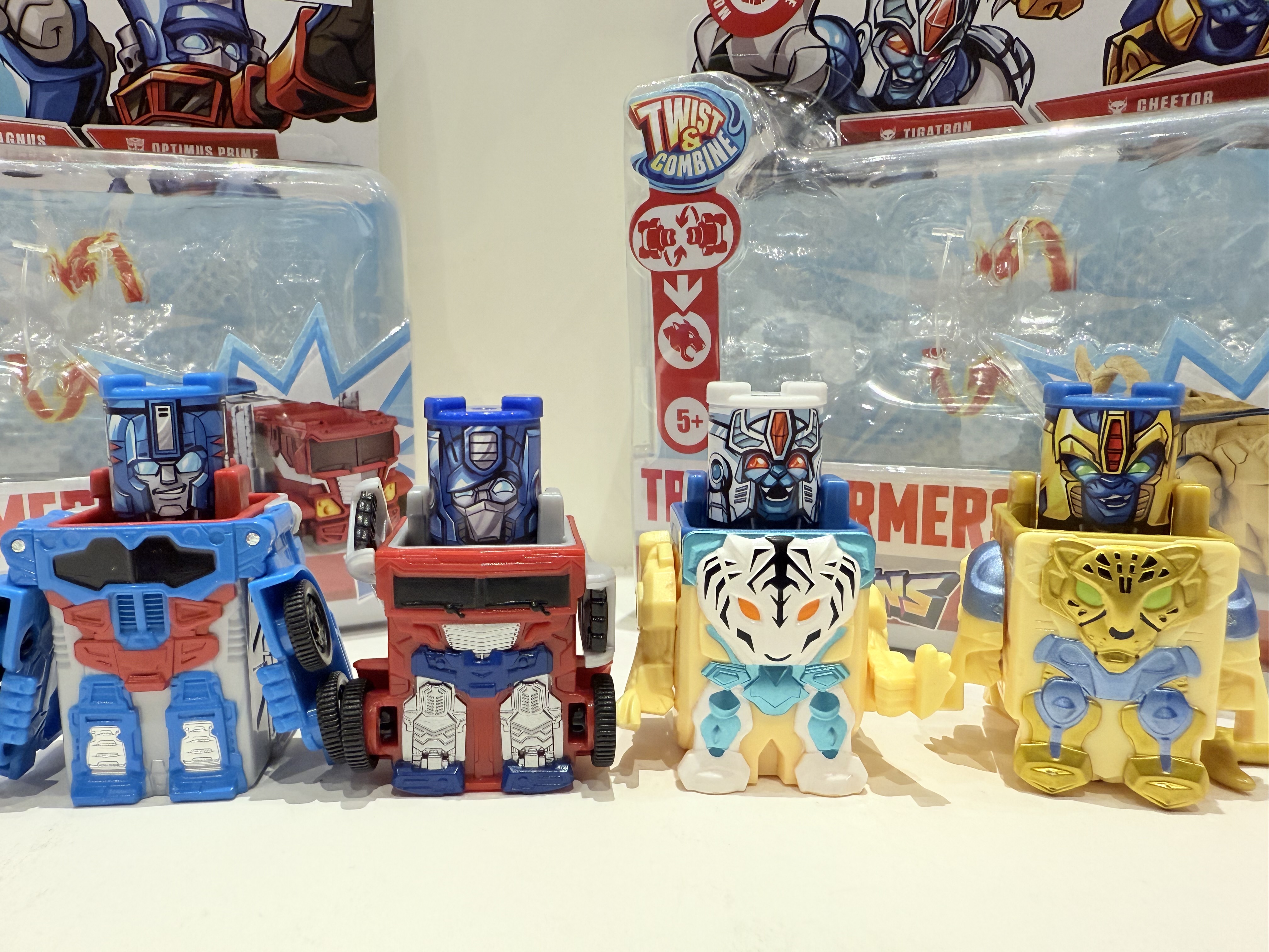 Transformers Swapticons found in Canada + Video Review Showcasing Gimmick