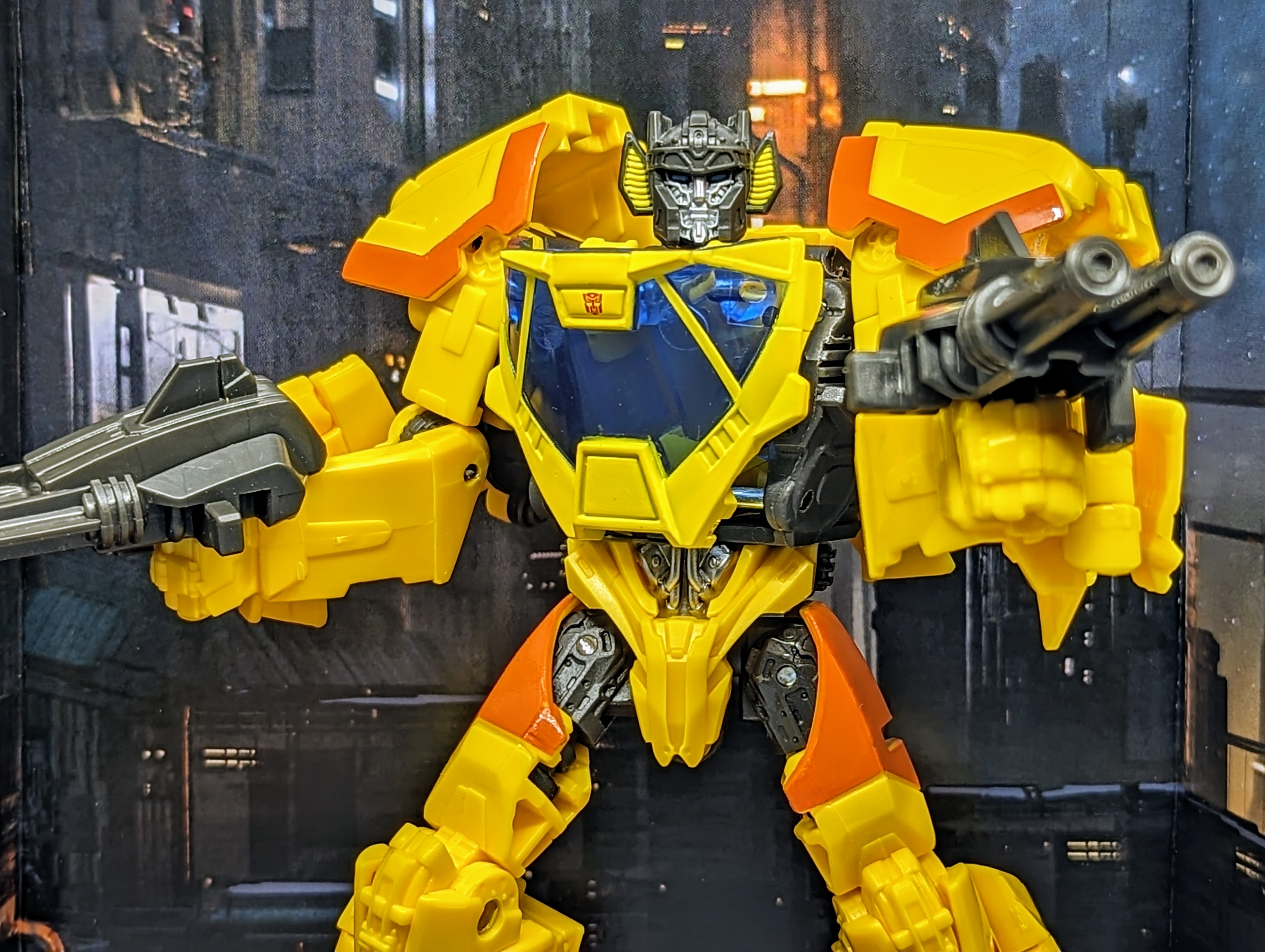 Transformers Studio Series Concept Art Sunstreaker Video Review