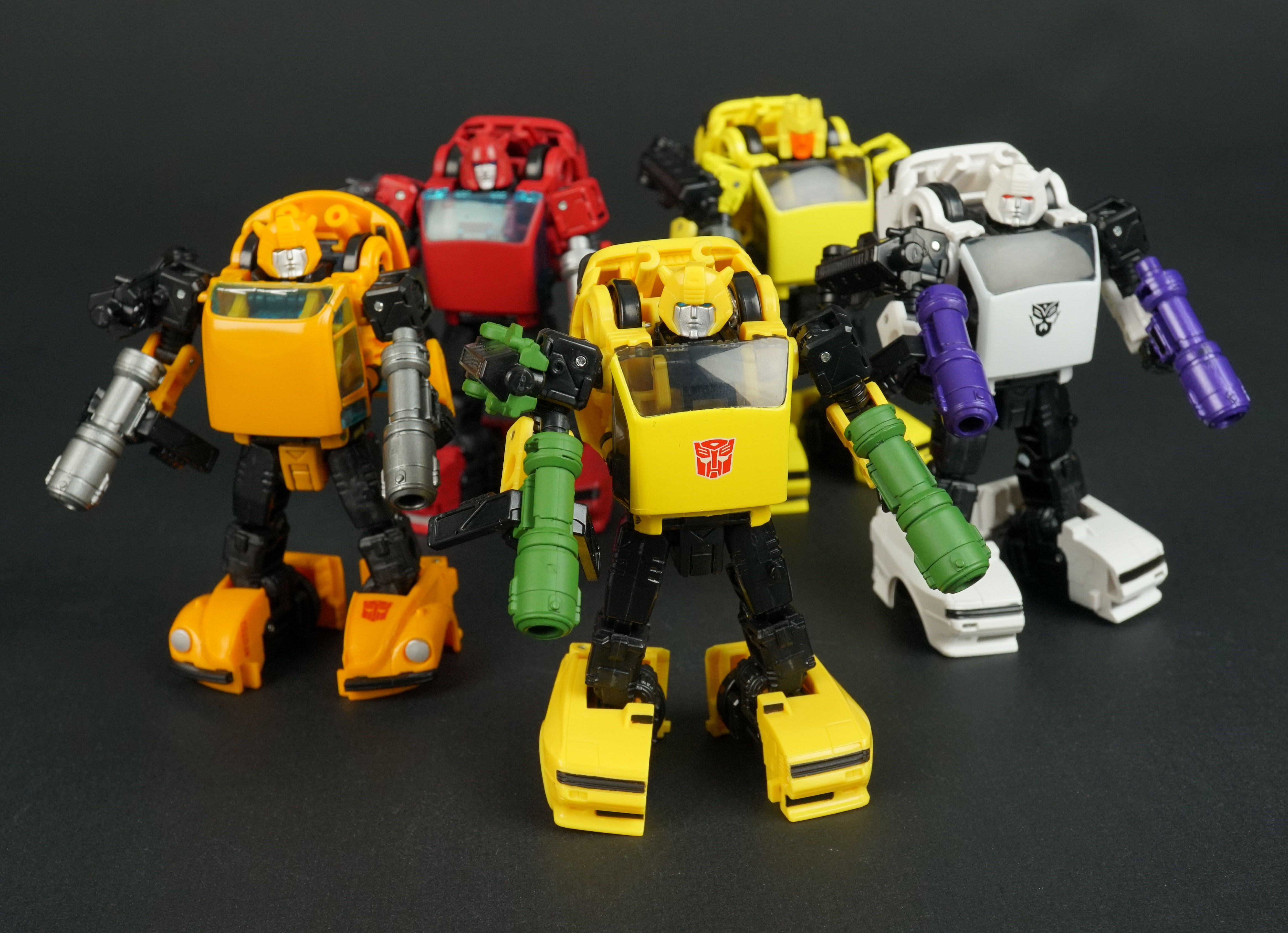 New Galleries: Worlds Collide Bumblebee plus Netflix Bumblebee, Selects Hubcap and Bug Bite