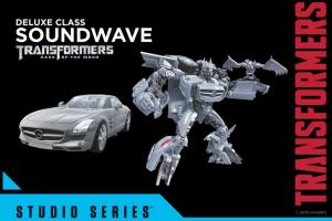 51 Soundwave with Laserbeak (Studio Series)