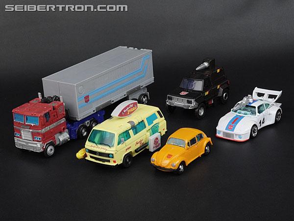 Transformers News: New Gallery: Transformers Collaborative Stranger Things CODE RED