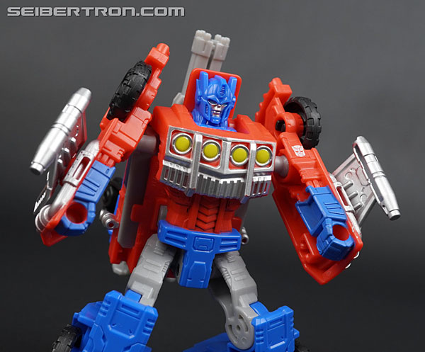 Transformers News: New Galleries: Transformers Cyberworld Armored Cyber Changers Wave 1 and 2 Transformers News: New Galleries: Transformers Cyberworld Armored Cyber Changers Wave 1 and 2