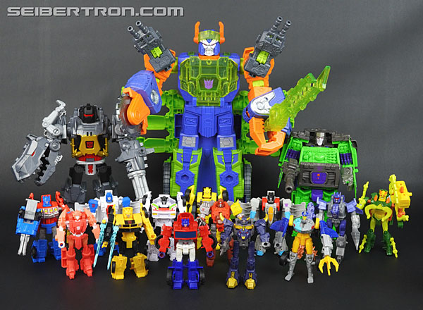 Transformers News: New Galleries: Transformers Cyberworld Armored Cyber Changers Wave 1 and 2 Transformers News: New Galleries: Transformers Cyberworld Armored Cyber Changers Wave 1 and 2